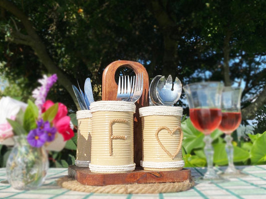 Hall’s DIY cutlery holder